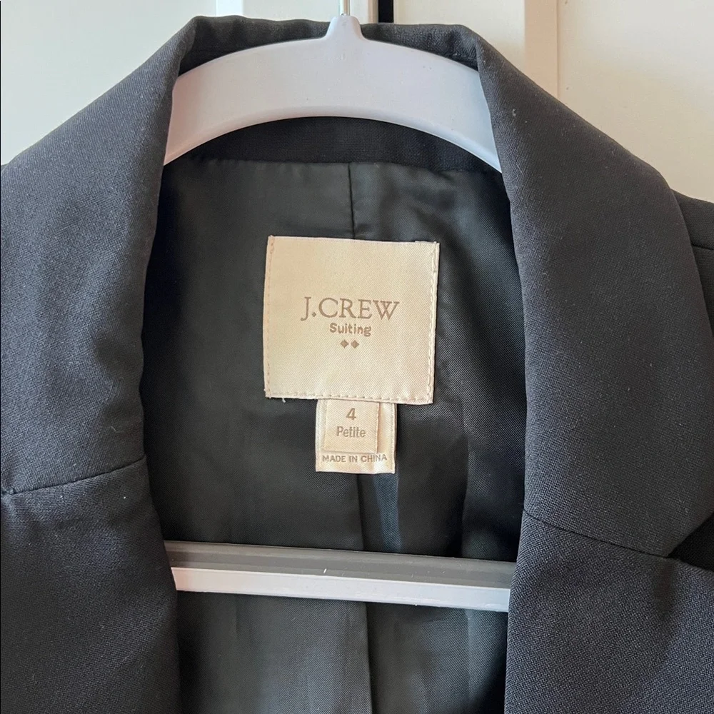 J. Crew Women's Classic Black Suit Jacket Blazer Size 4P - Picture 2 of 8